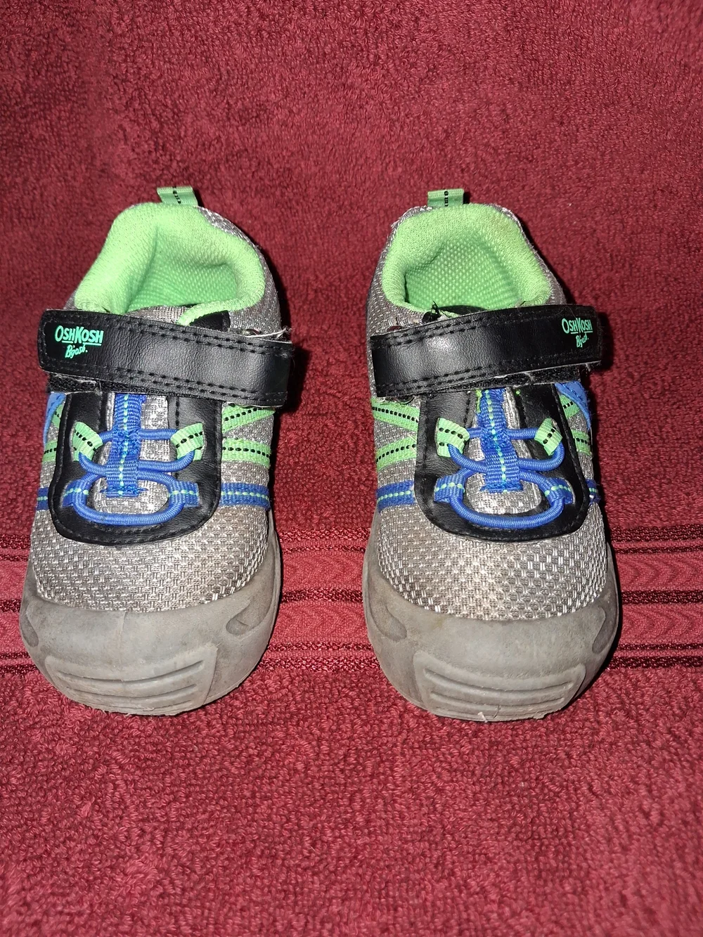 OshKosh B'gosh Gray, Green & Blue Kids' Sneakers SIZE 6